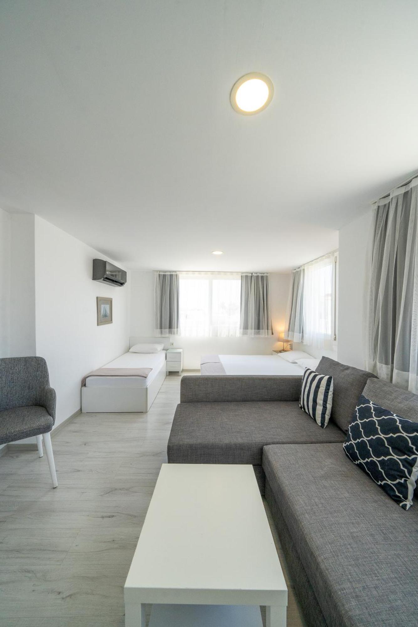 Artunc Hotel Bodrum ภายนอก รูปภาพ