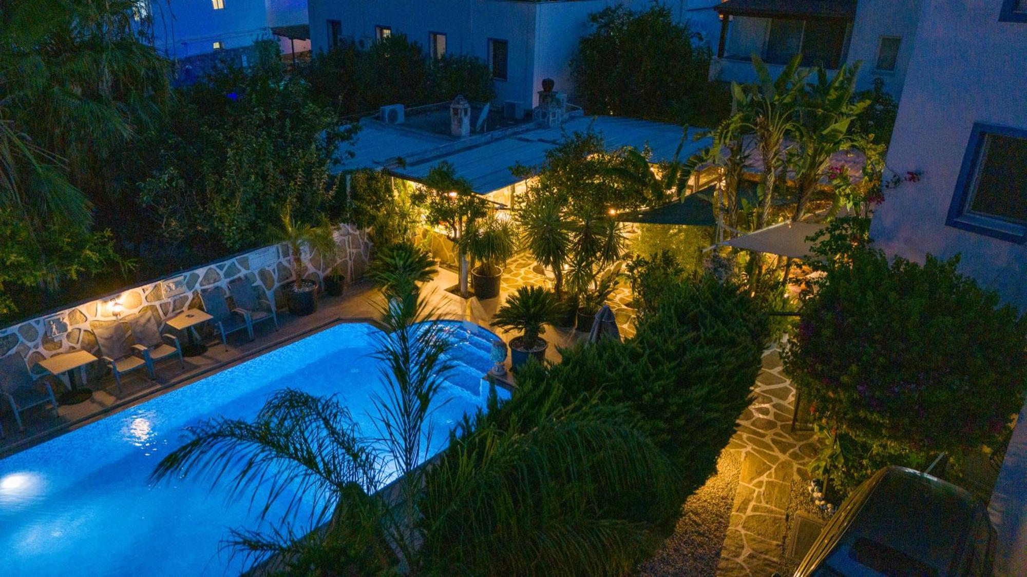 Artunc Hotel Bodrum ภายนอก รูปภาพ