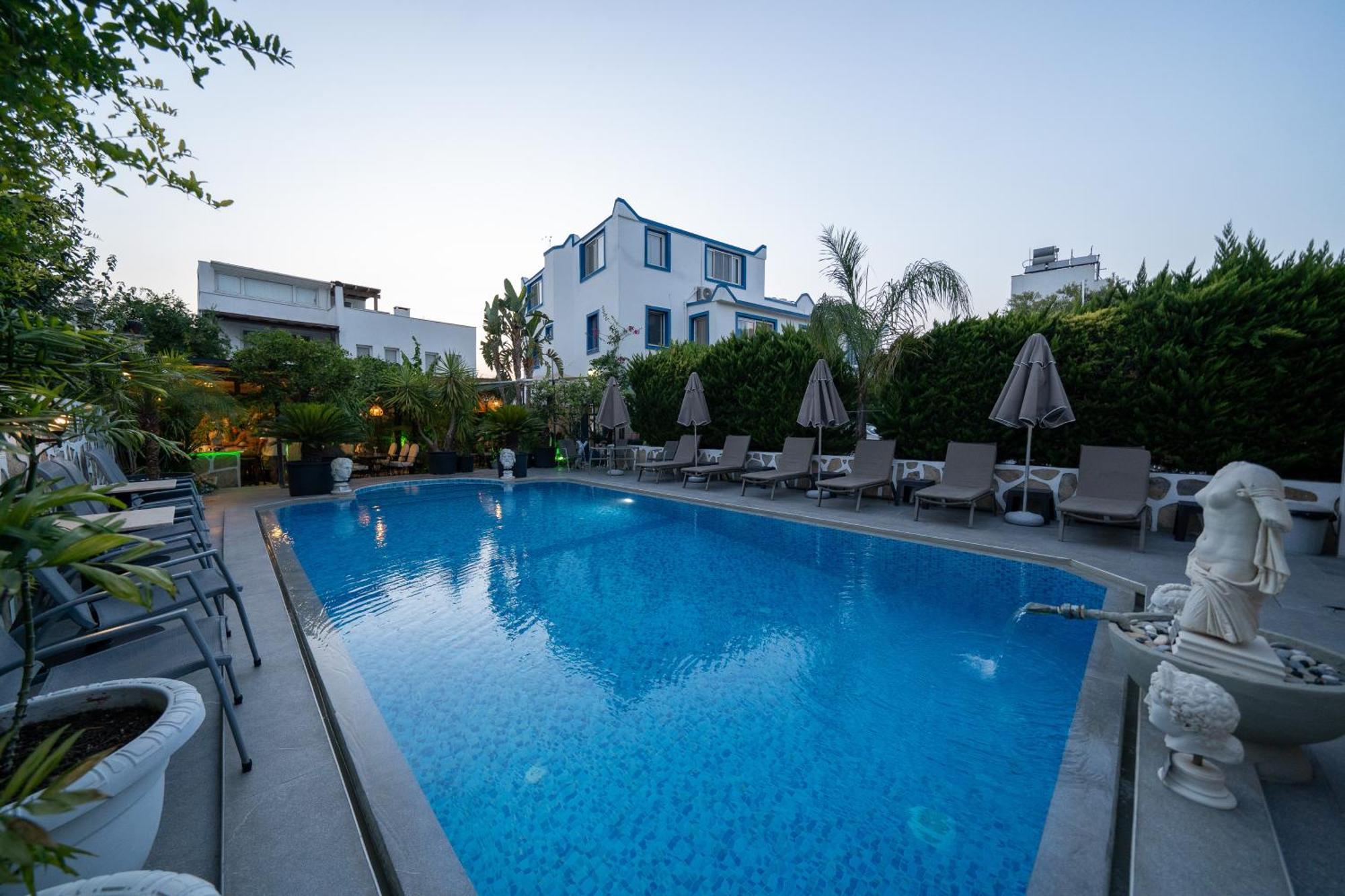 Artunc Hotel Bodrum ภายนอก รูปภาพ